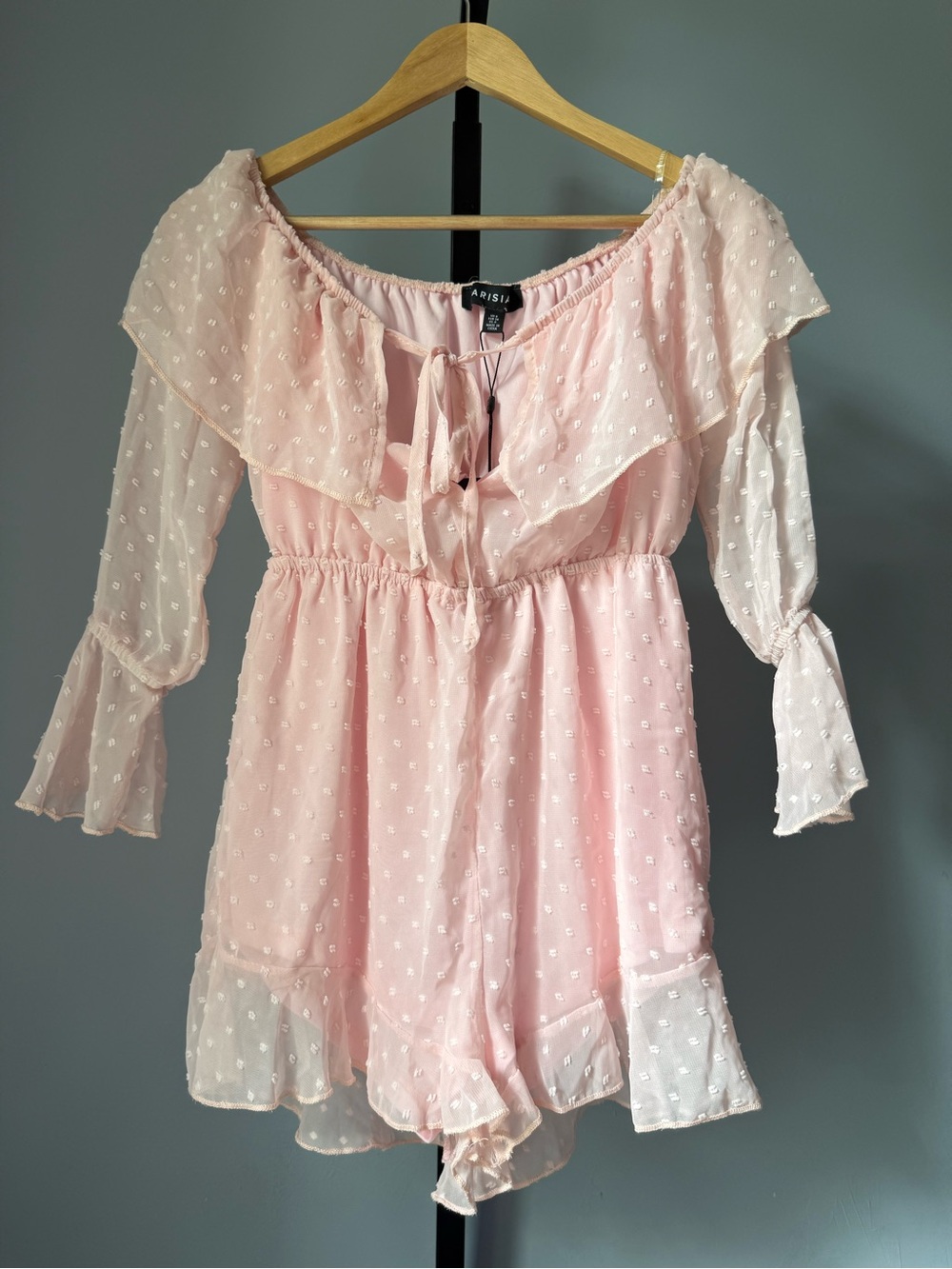 Parisian dobby mesh off shoulder romper in pink/ Size us 4